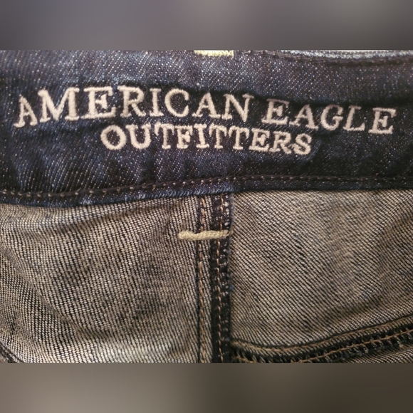 Women's American Eagle Dark Wash Denim Shorts - Picture 4 of 9